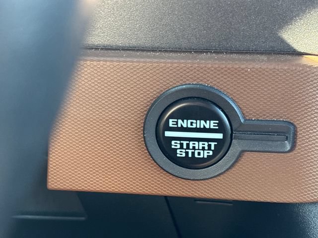 Used 2024 Ford Bronco Outer Banks AWD/4WD image 22