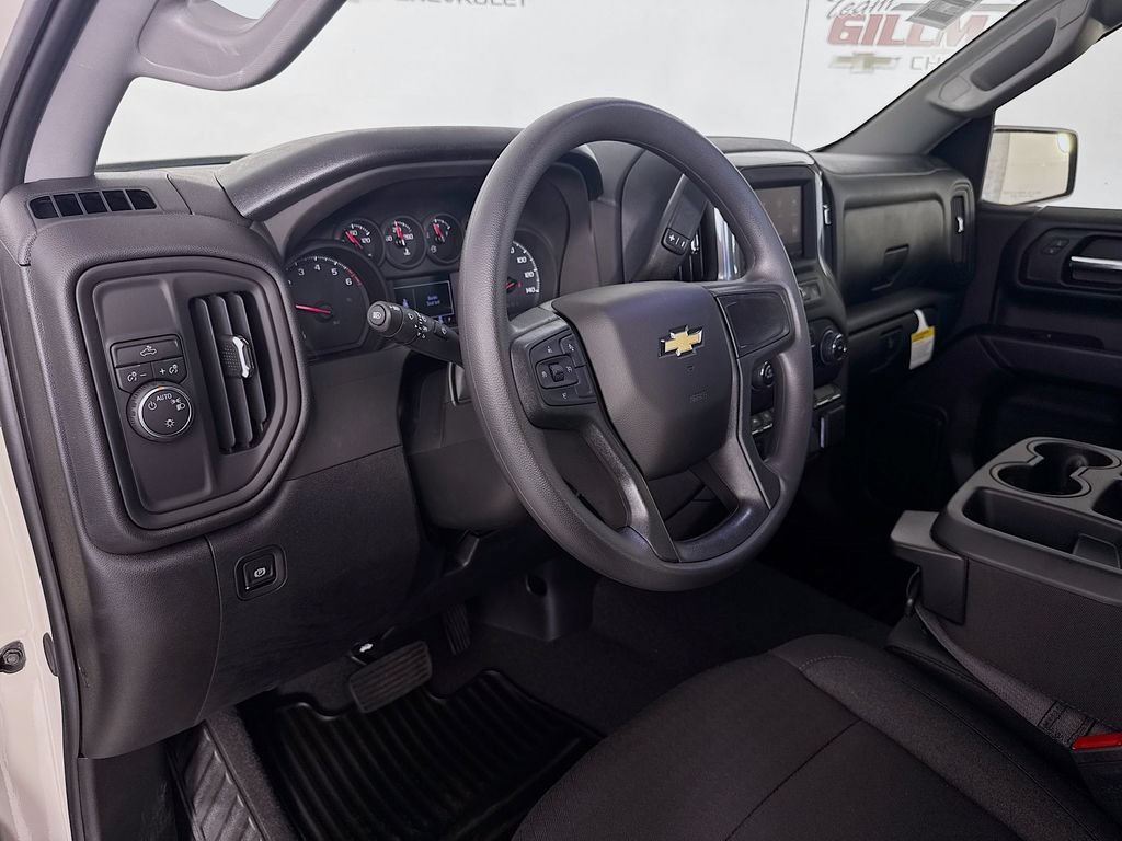New 2026 Chevrolet Silverado 1500 Custom RWD image 10