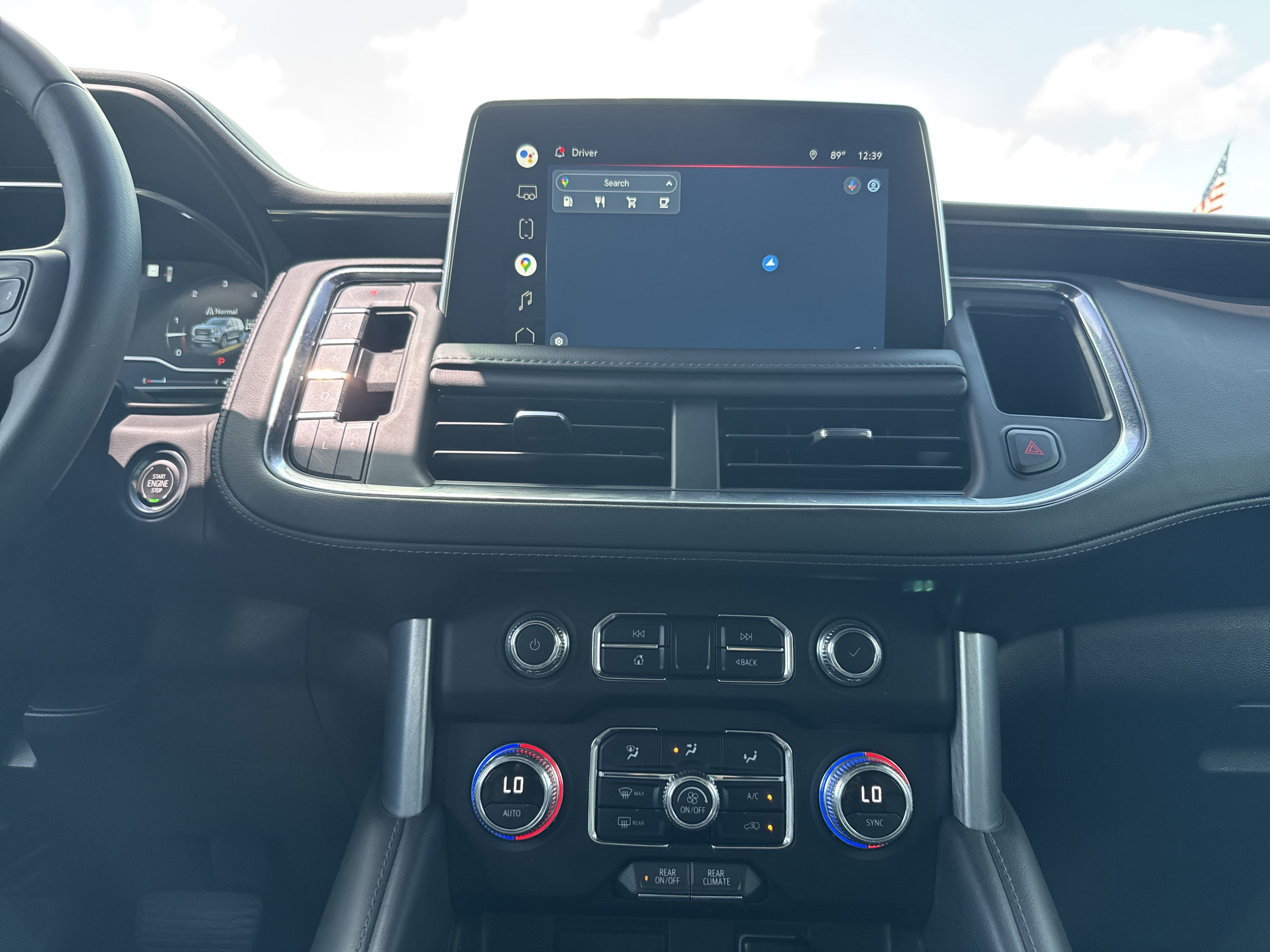 Used 2022 GMC Yukon SLE w/ Gmc Pro Safety Plus Package AWD/4WD image 29