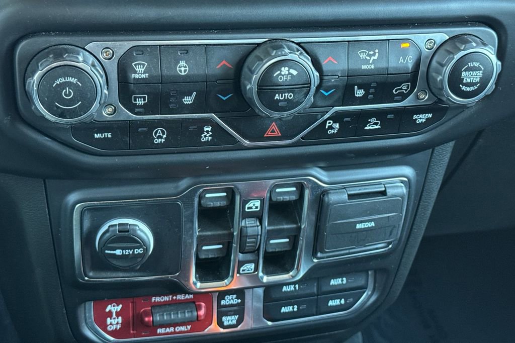 Used 2022 Jeep Wrangler Unlimited Rubicon w/ Xtreme Recon 35" Tire Package image 20