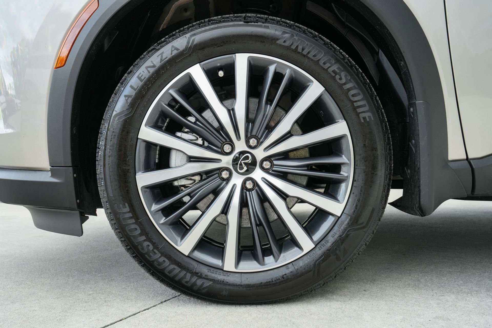 Used 2025 INFINITI QX60 Autograph w/ Cargo Package image 28