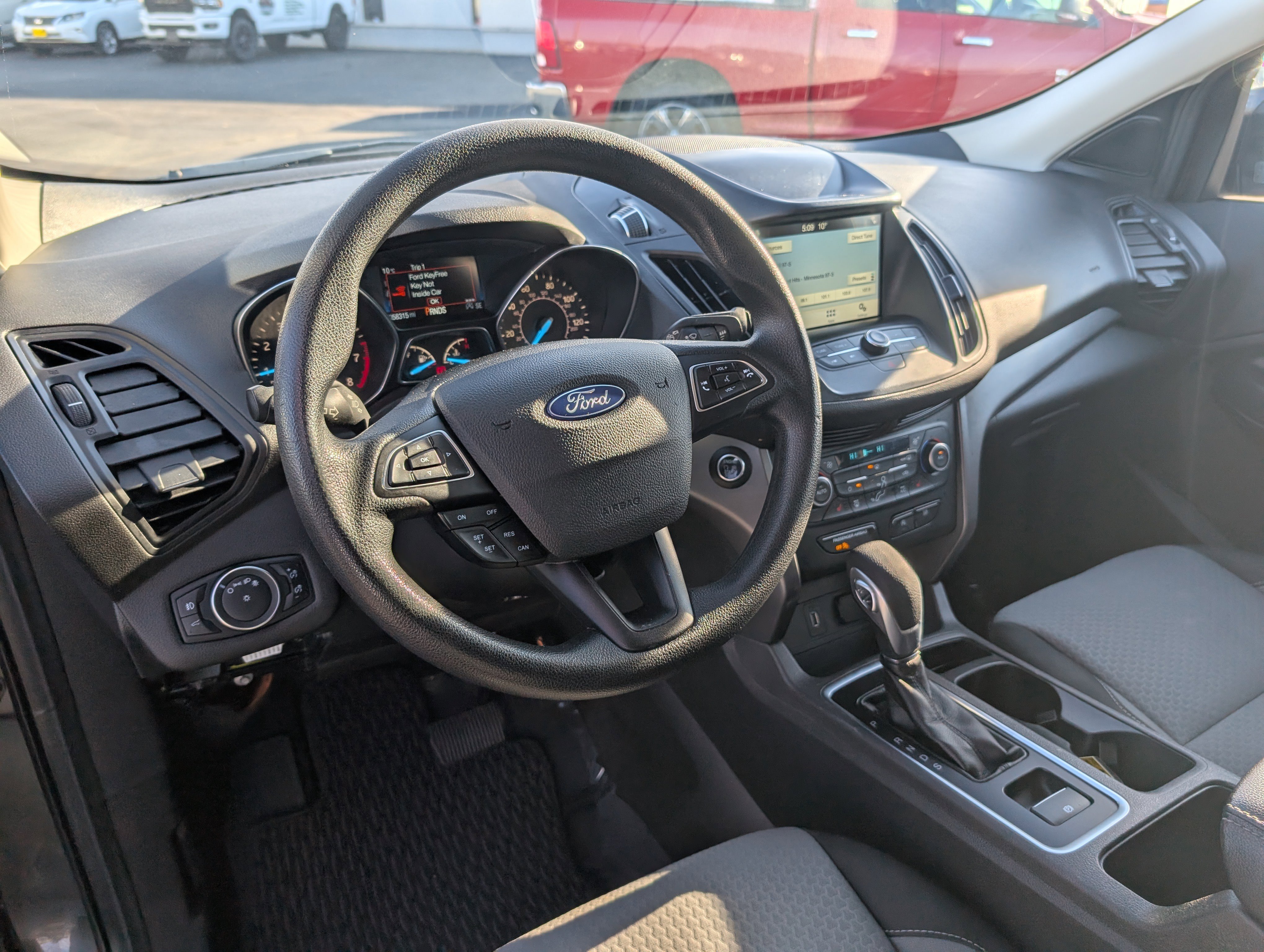 Used 2019 Ford Escape SE image 13