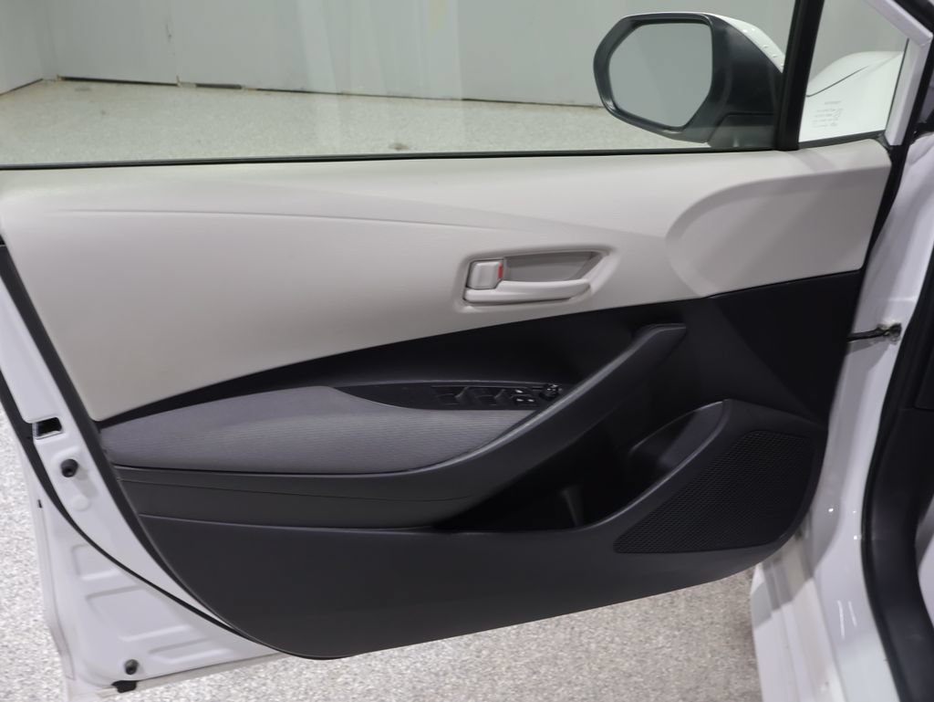 Certified 2023 Toyota Corolla LE AWD/4WD image 14