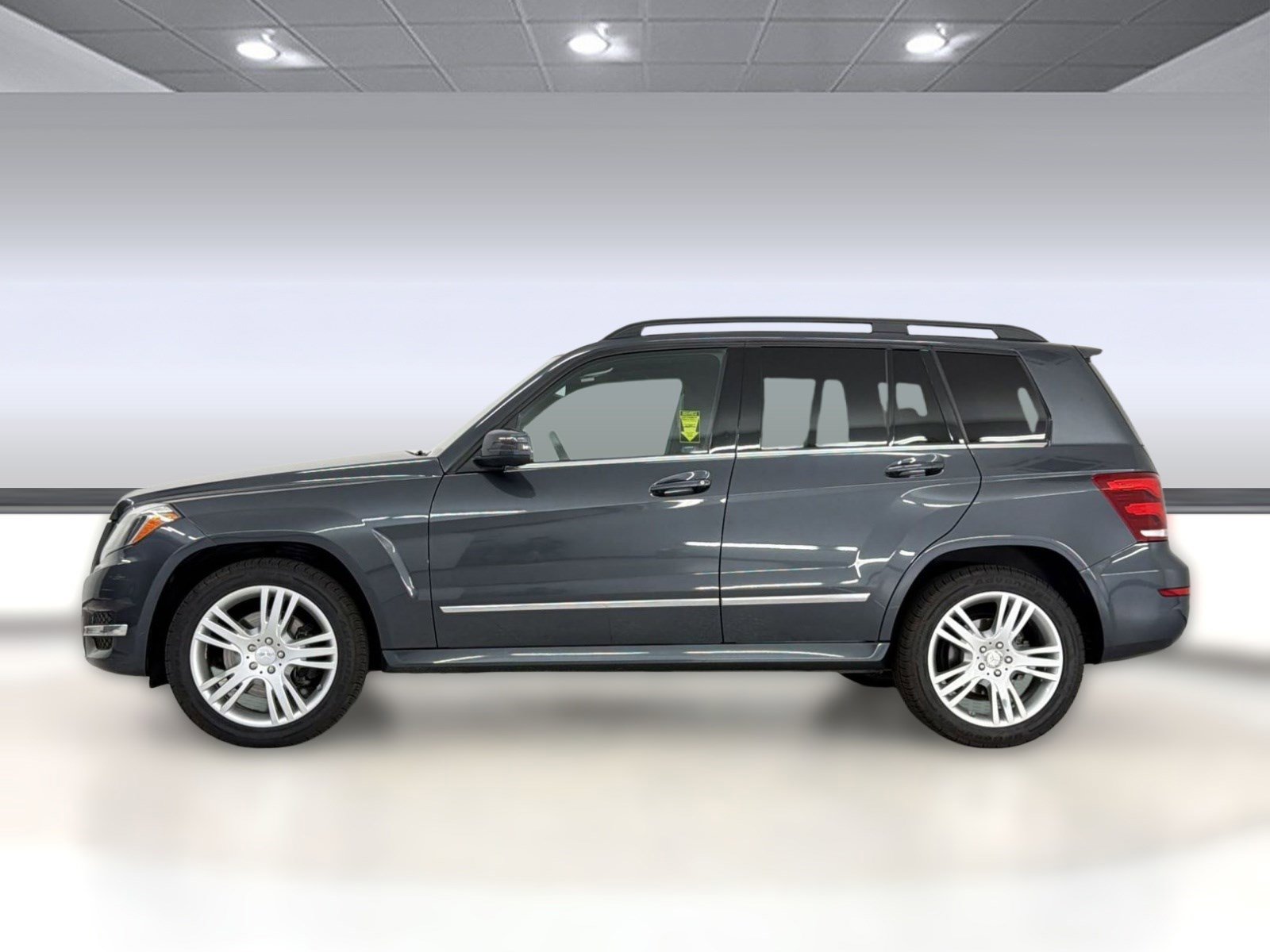 Used 2013 Mercedes-Benz GLK 350 4MATIC image 2