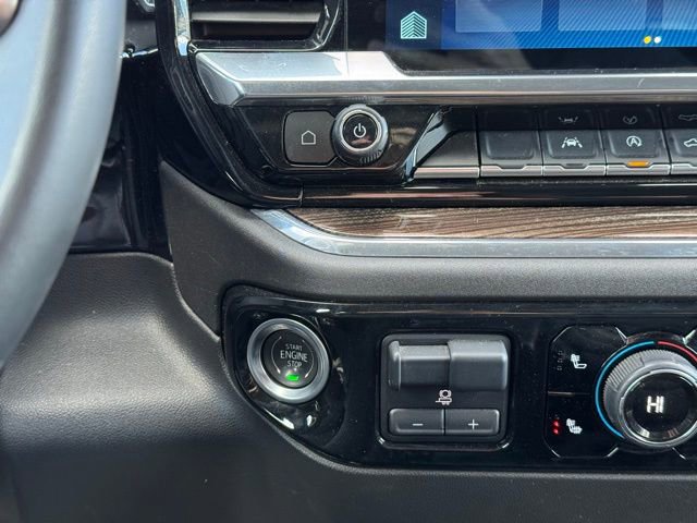 Certified 2025 Chevrolet Silverado 1500 LT AWD/4WD image 15