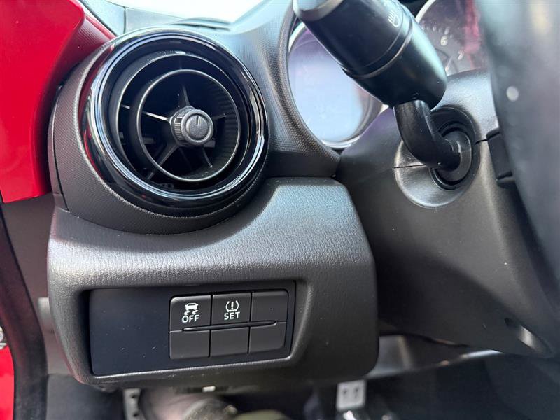 Used 2016 MAZDA MX-5 Miata Club image 22