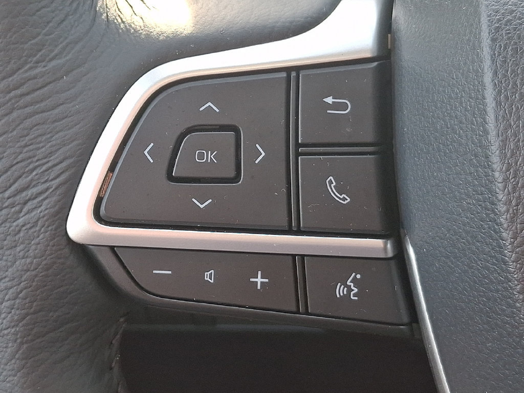 Certified 2026 Toyota Sienna XLE AWD/4WD image 22