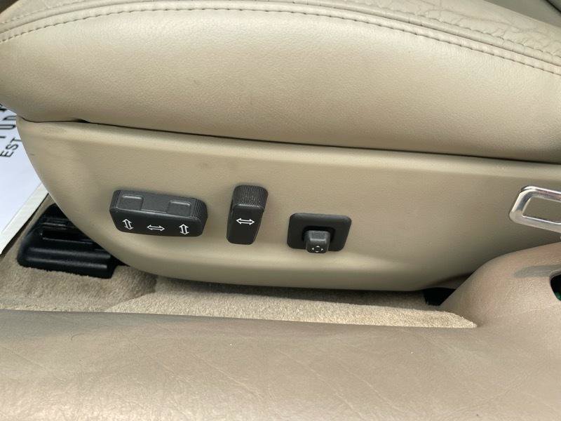 Used 2001 Cadillac Eldorado Touring FWD image 24