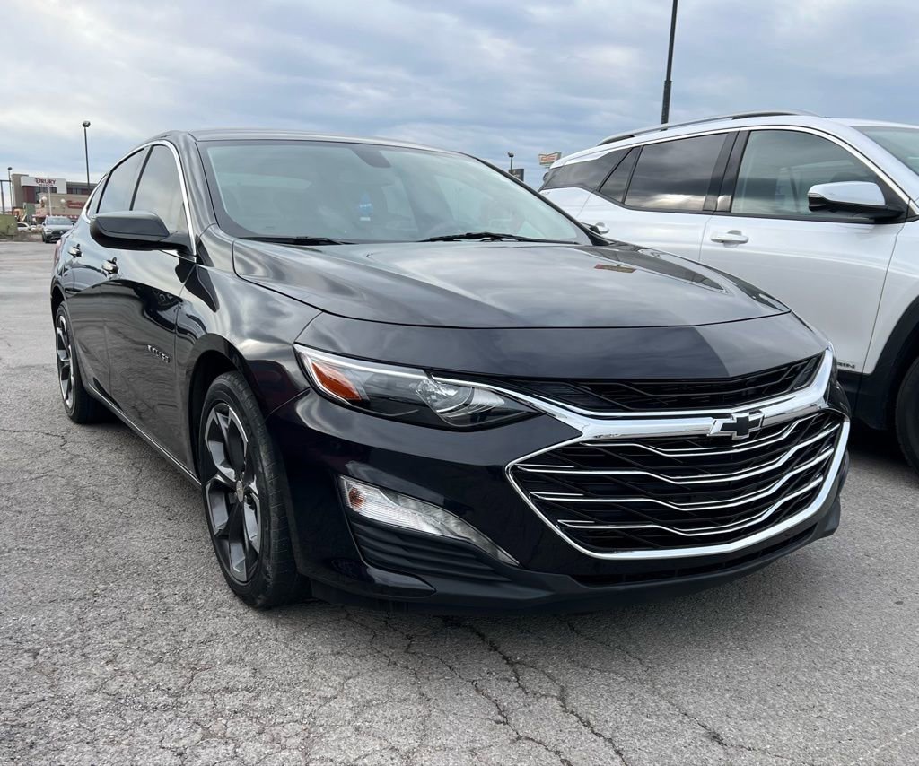Used 2022 Chevrolet Malibu LT image 1
