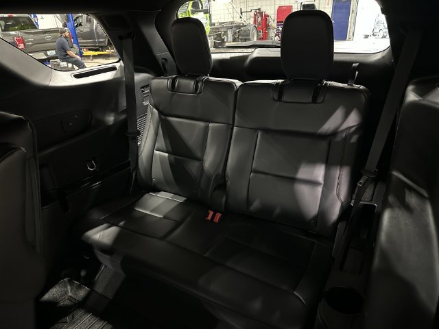Used 2025 Ford Explorer ST-Line AWD/4WD image 29