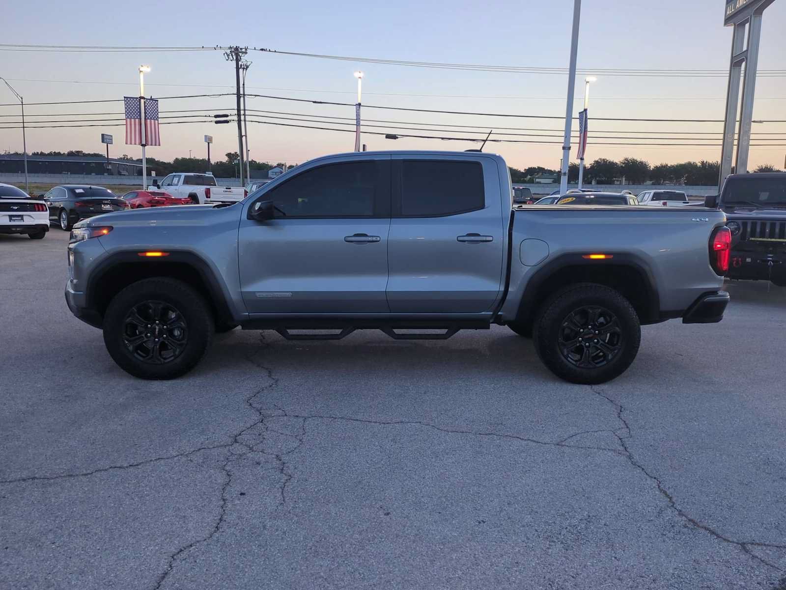 Used 2025 GMC Canyon Elevation w/ Convenience Package AWD/4WD image 6