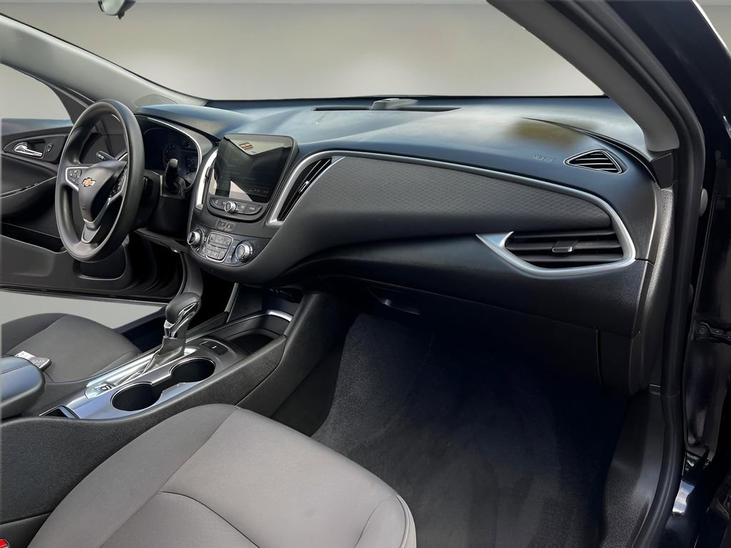Used 2022 Chevrolet Malibu LT image 24