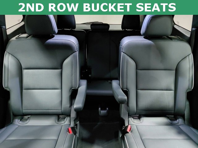 Used 2025 Buick Enclave Preferred image 4