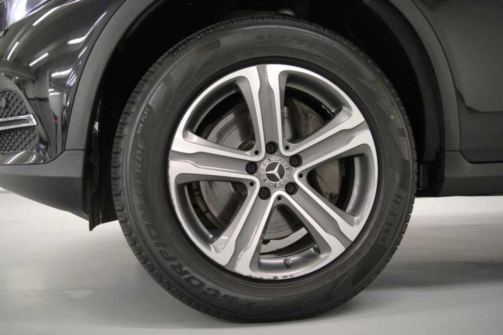 Used 2019 Mercedes-Benz GLC 300 4MATIC image 10