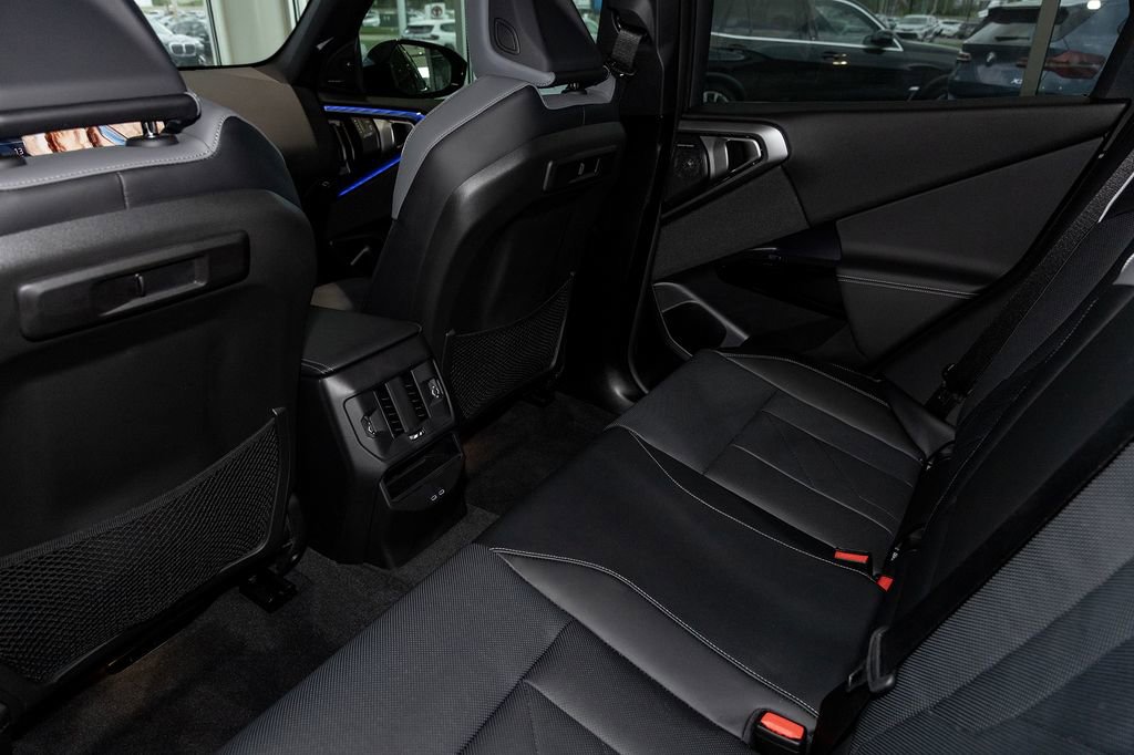 Used 2026 BMW X3 xDrive30 w/ M Sport Package image 9