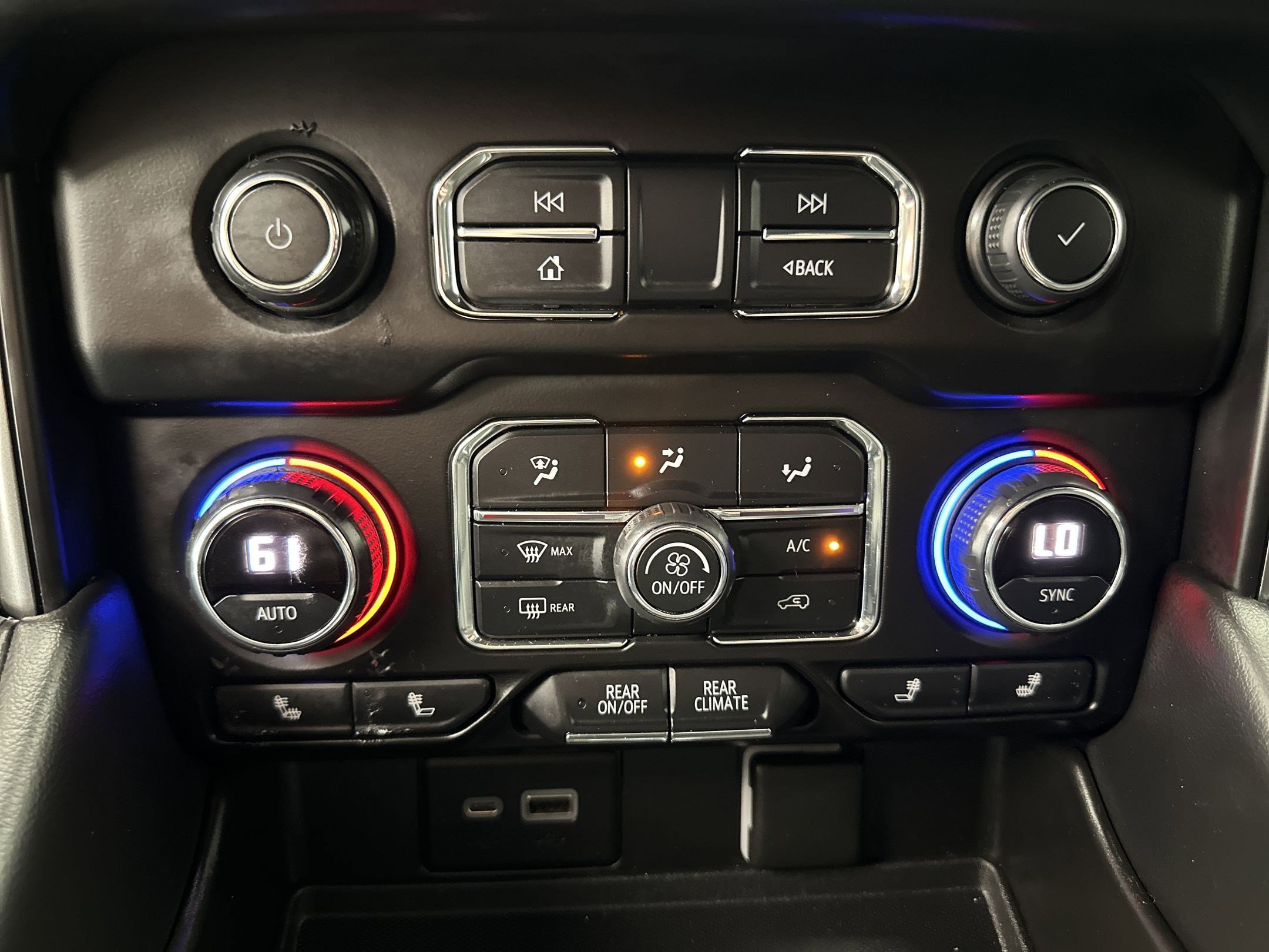 Used 2021 Chevrolet Tahoe LT AWD/4WD image 18