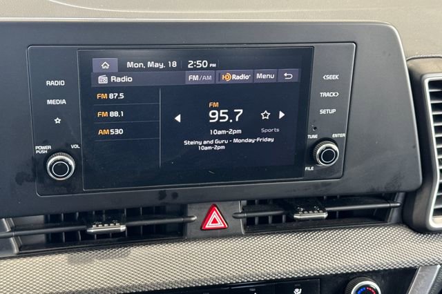 Used 2024 Kia Sportage LX FWD image 21
