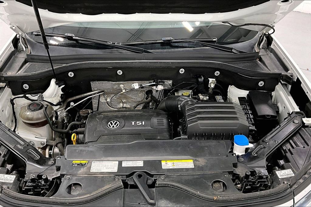 Used 2021 Volkswagen Atlas Cross Sport SE FWD image 12