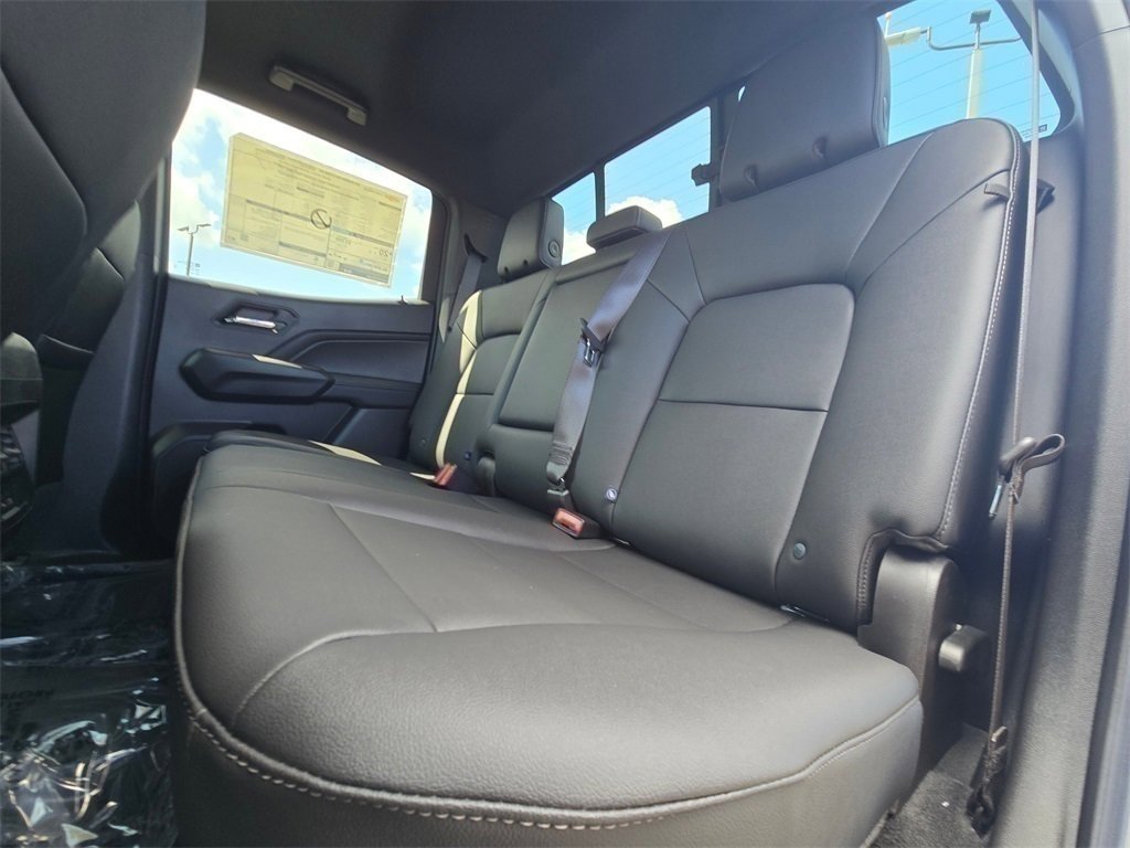 New 2025 Chevrolet Colorado LT w/ LT Convenience Package image 4