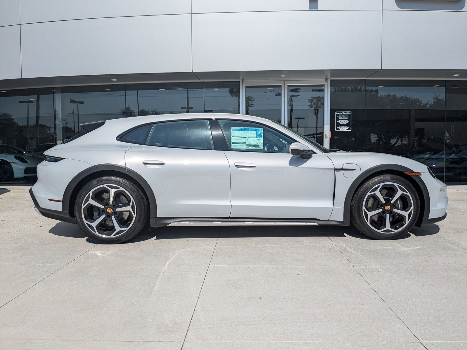 New 2025 Porsche Taycan 4 Cross Turismo AWD/4WD image 8