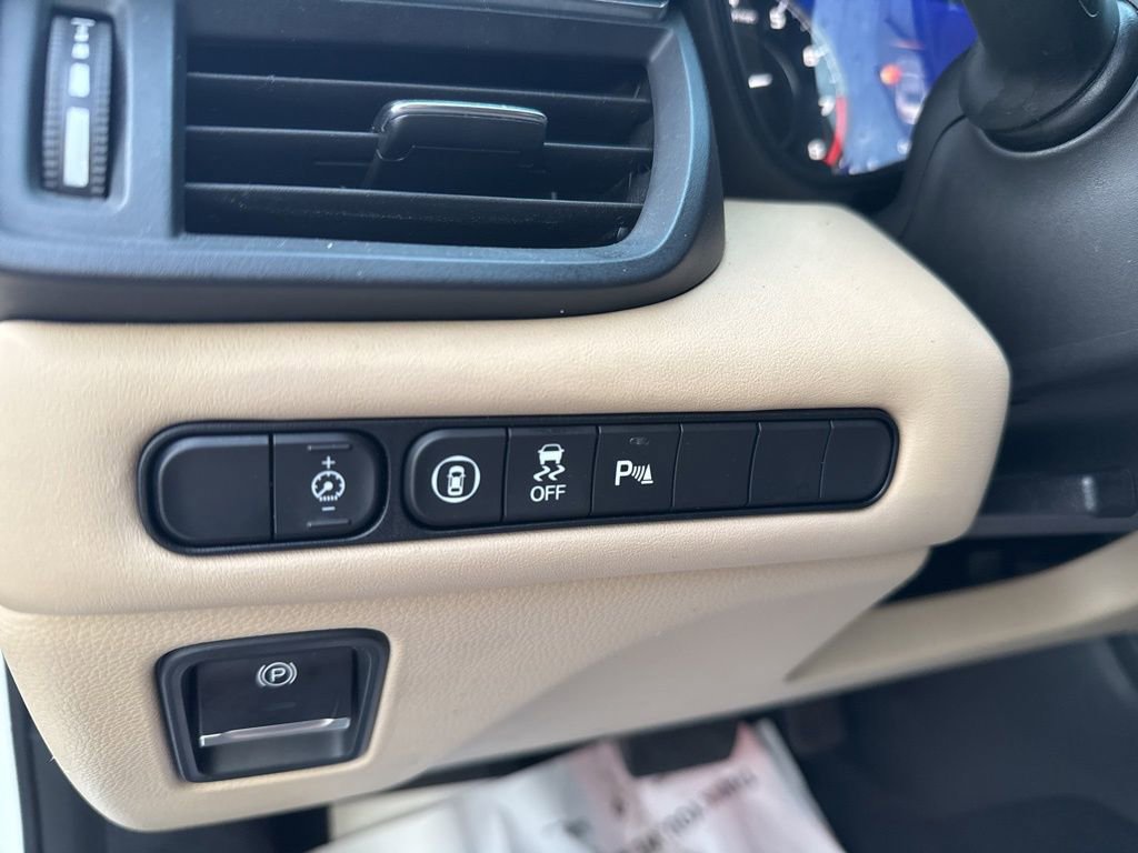 Used 2022 Acura TLX w/ Technology Package FWD image 17