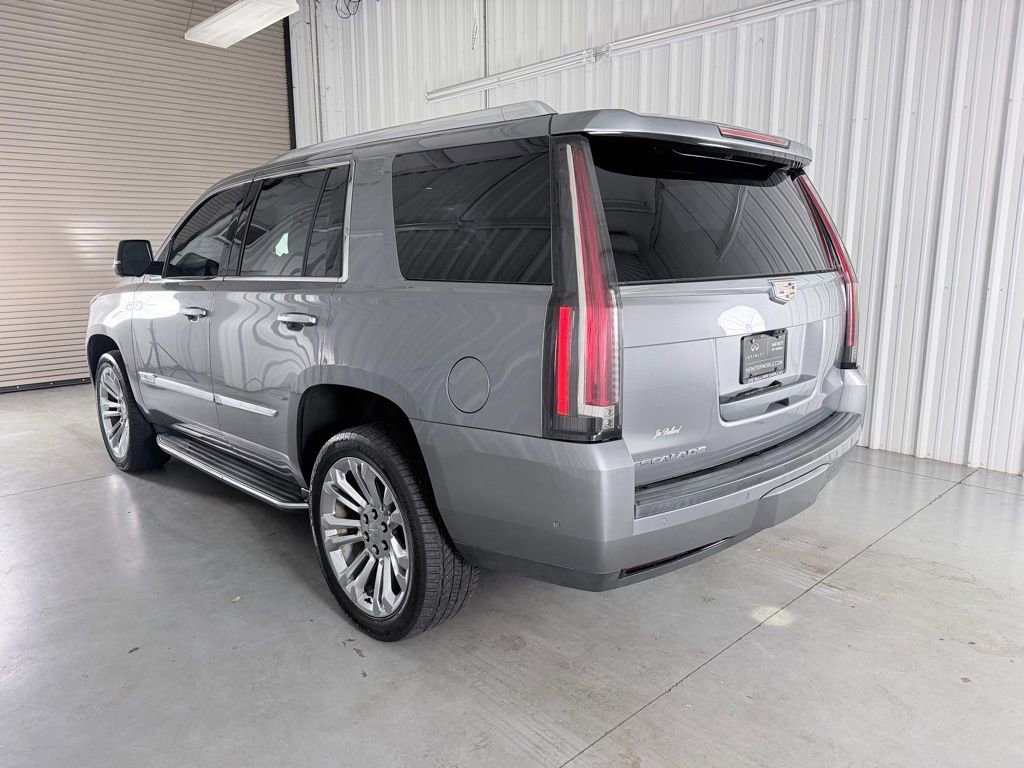 Used 2020 Cadillac Escalade Luxury w/ LPO, Radiant Package AWD/4WD image 7