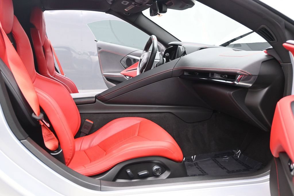 Used 2024 Chevrolet Corvette Stingray Preferred Cpe w/ Z51 Performance Package RWD image 15