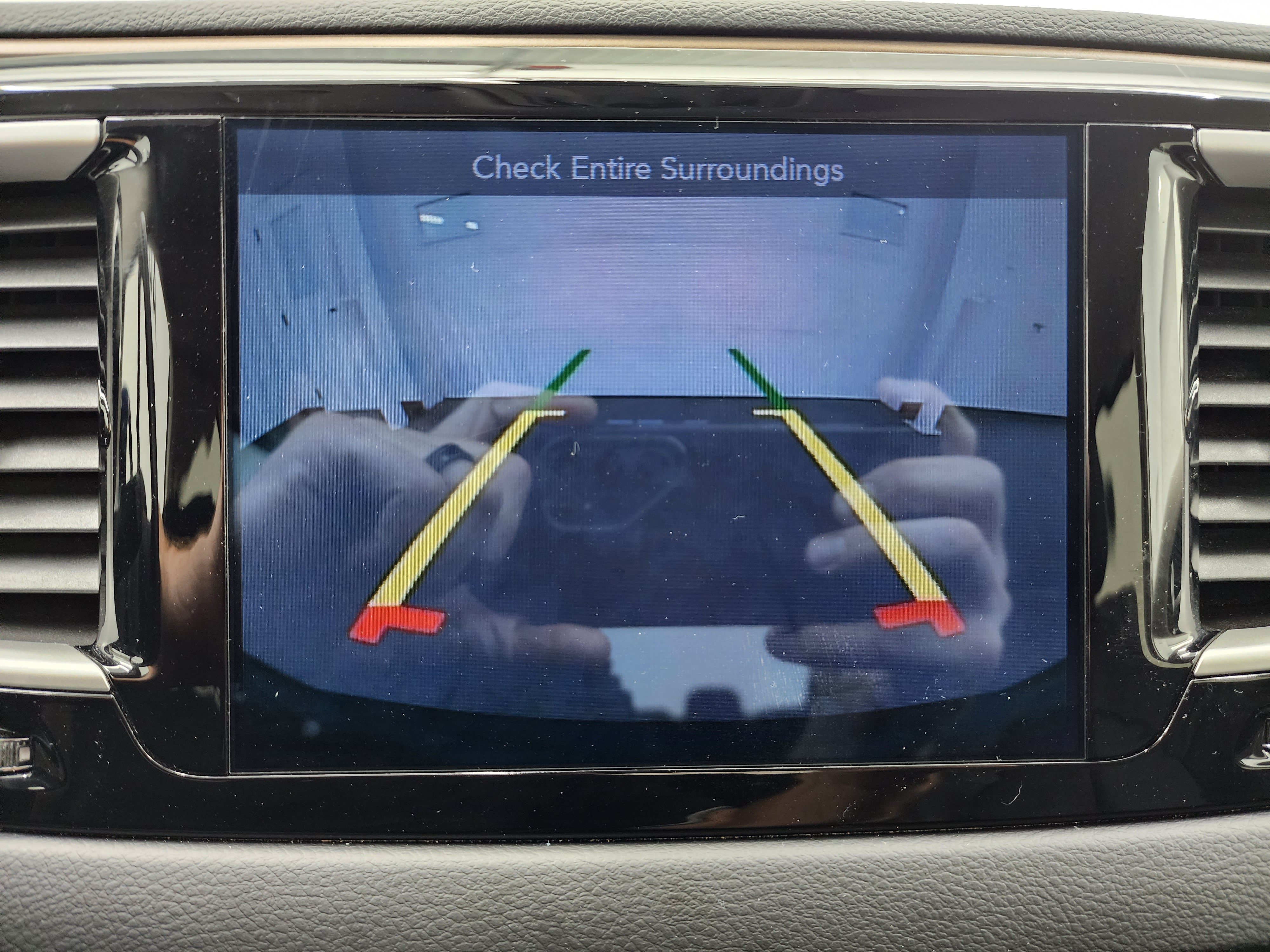 Used 2017 Chrysler Pacifica Touring-L FWD image 15