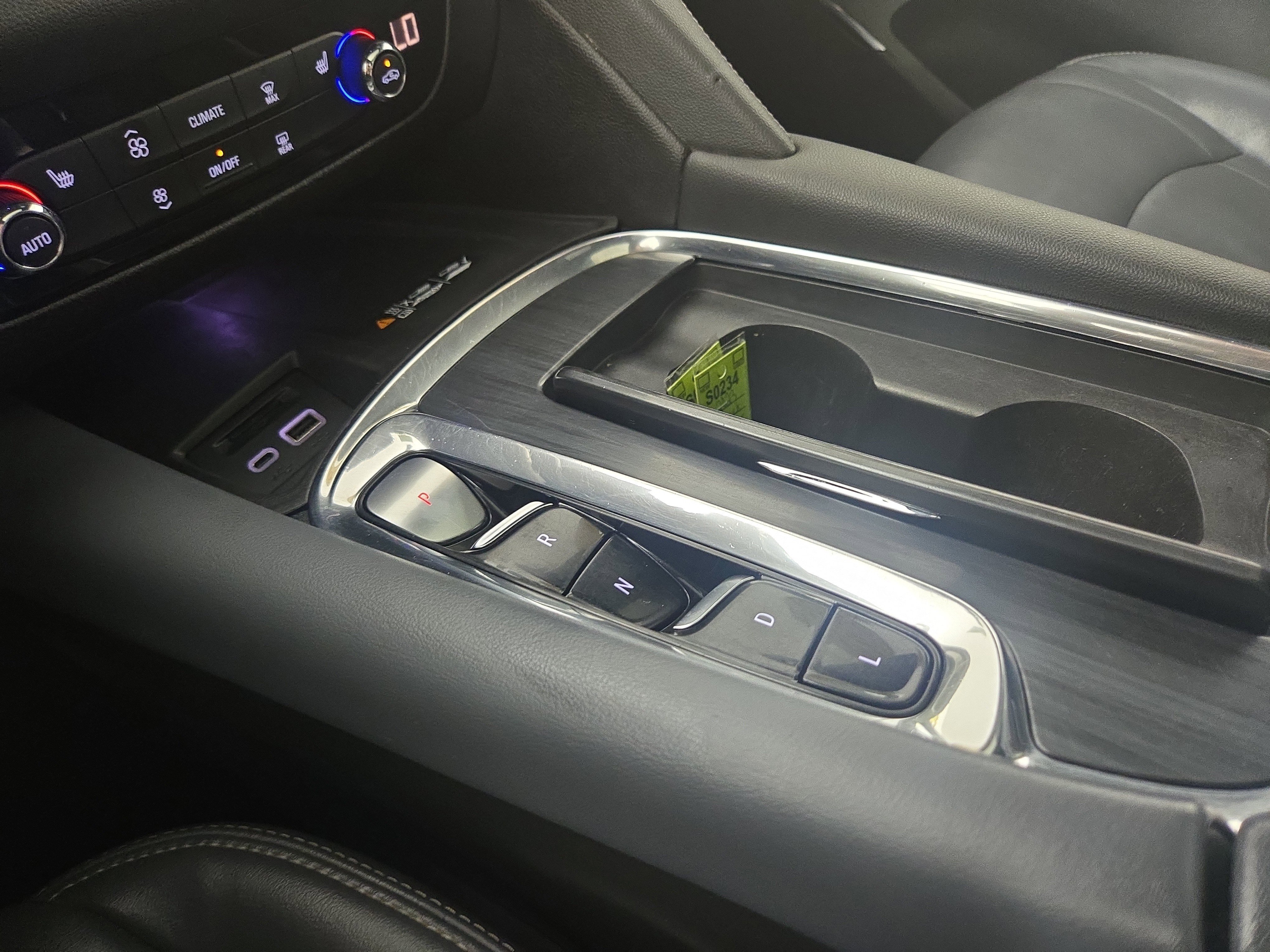 Used 2023 Buick Enclave Essence w/ Experience Buick Package image 24