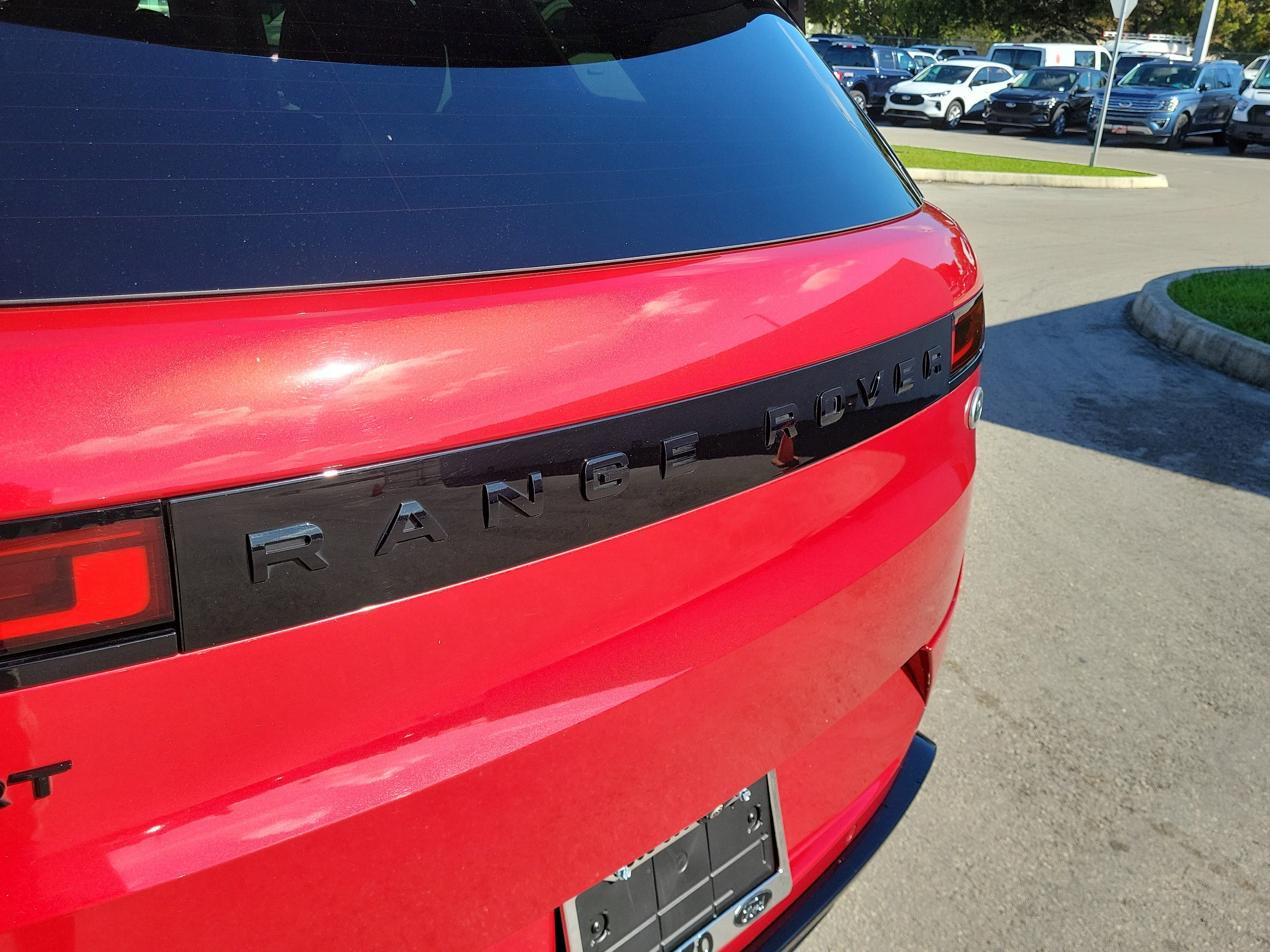Used 2023 Land Rover Range Rover Sport SE Dynamic image 27