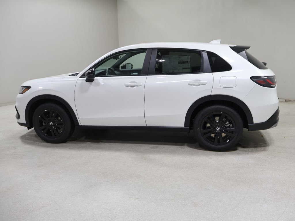 New 2026 Honda HR-V Sport image 4