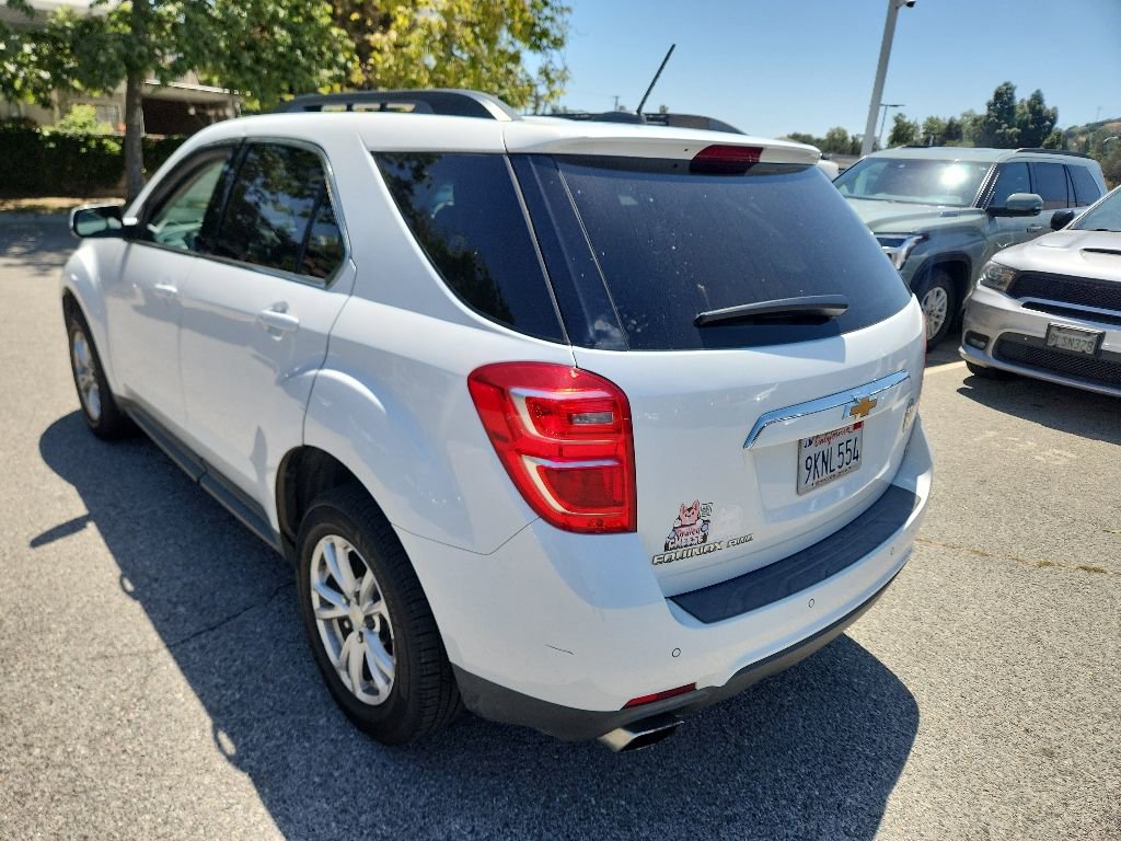 Used 2017 Chevrolet Equinox LT w/ Convenience Package AWD/4WD image 3