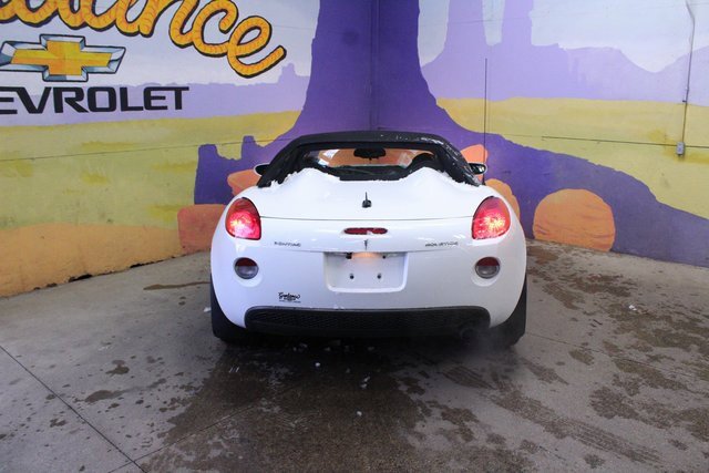 Used 2007 Pontiac Solstice Convertible image 6