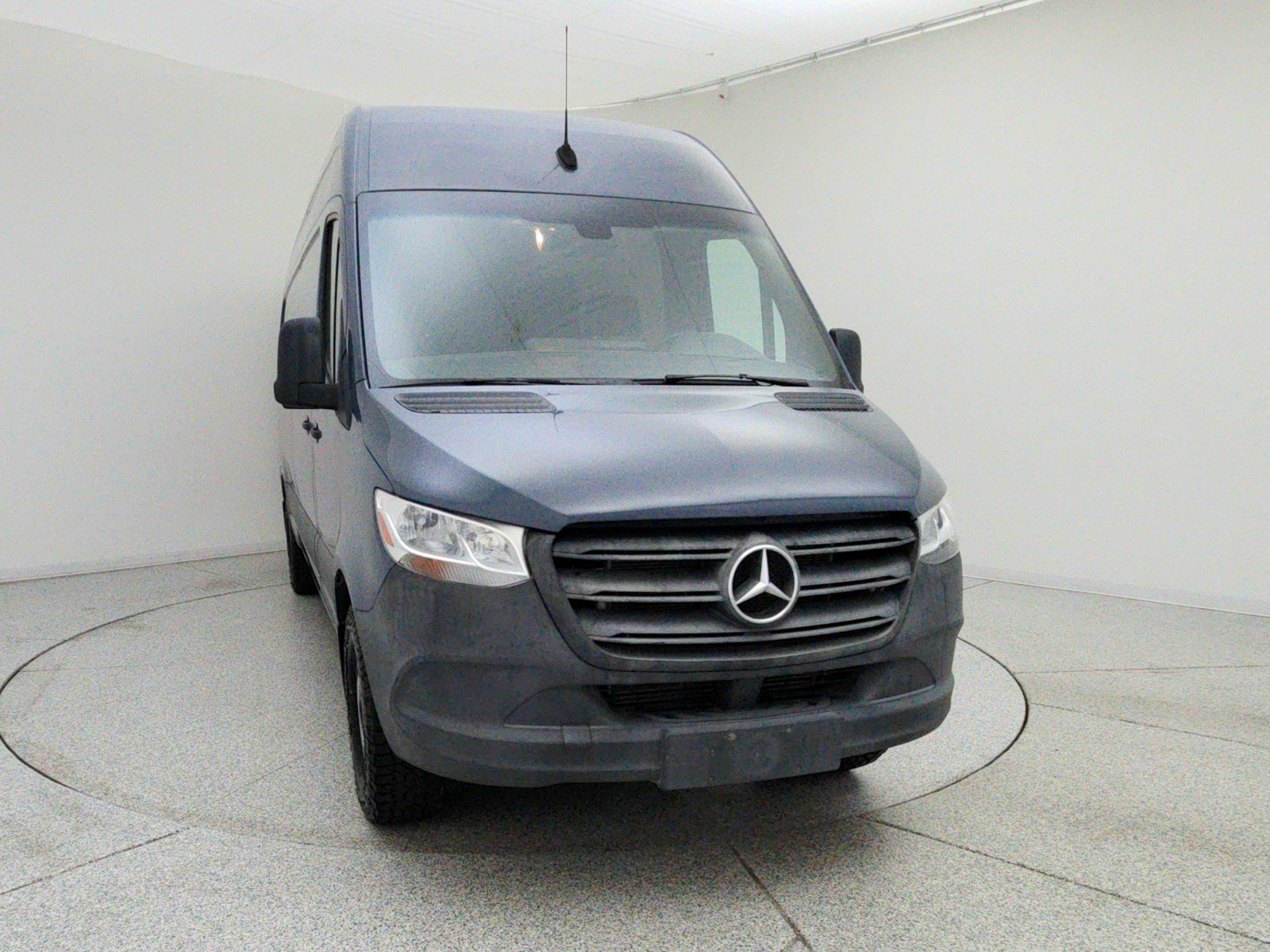 Used 2019 Mercedes-Benz Sprinter 170 image 3