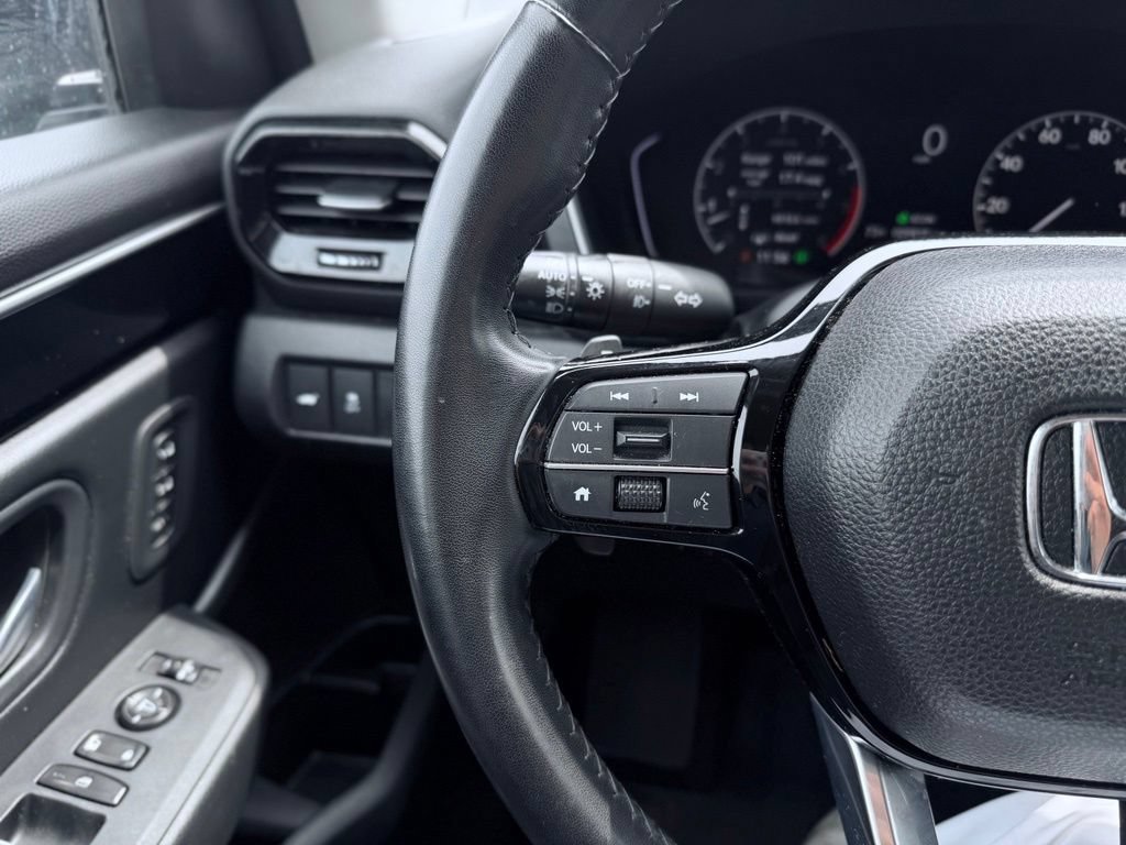 Used 2025 Honda Pilot Touring image 34