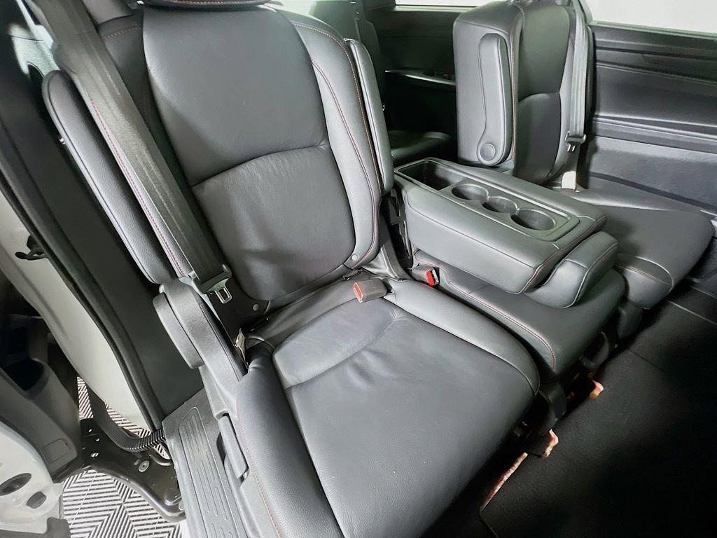 Used 2025 Honda Odyssey Sport-L image 28