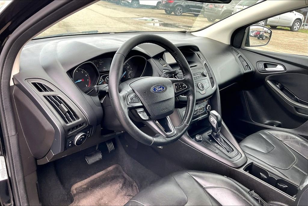 Used 2016 Ford Focus SE w/ Equipment Group 201A image 14