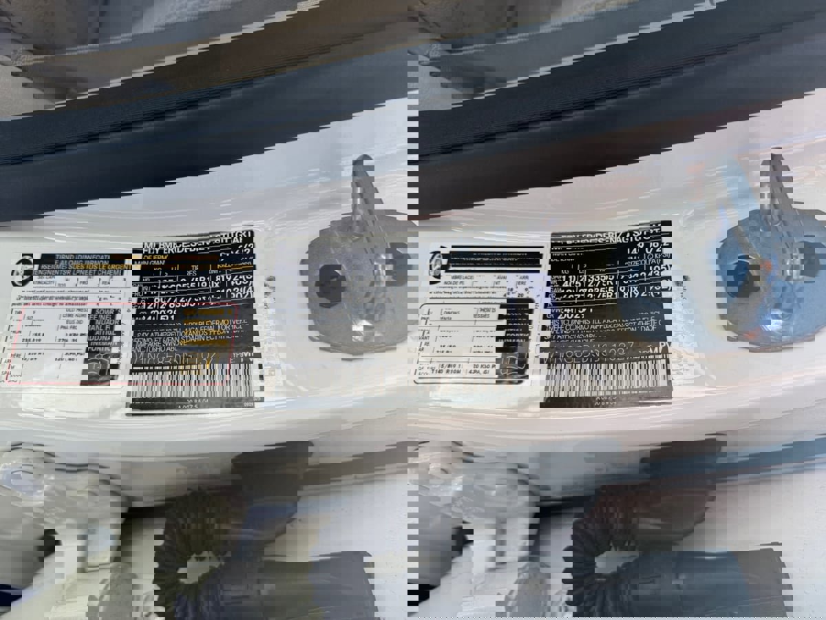 Used 2022 Mercedes-Benz GLC 300 4MATIC image 23