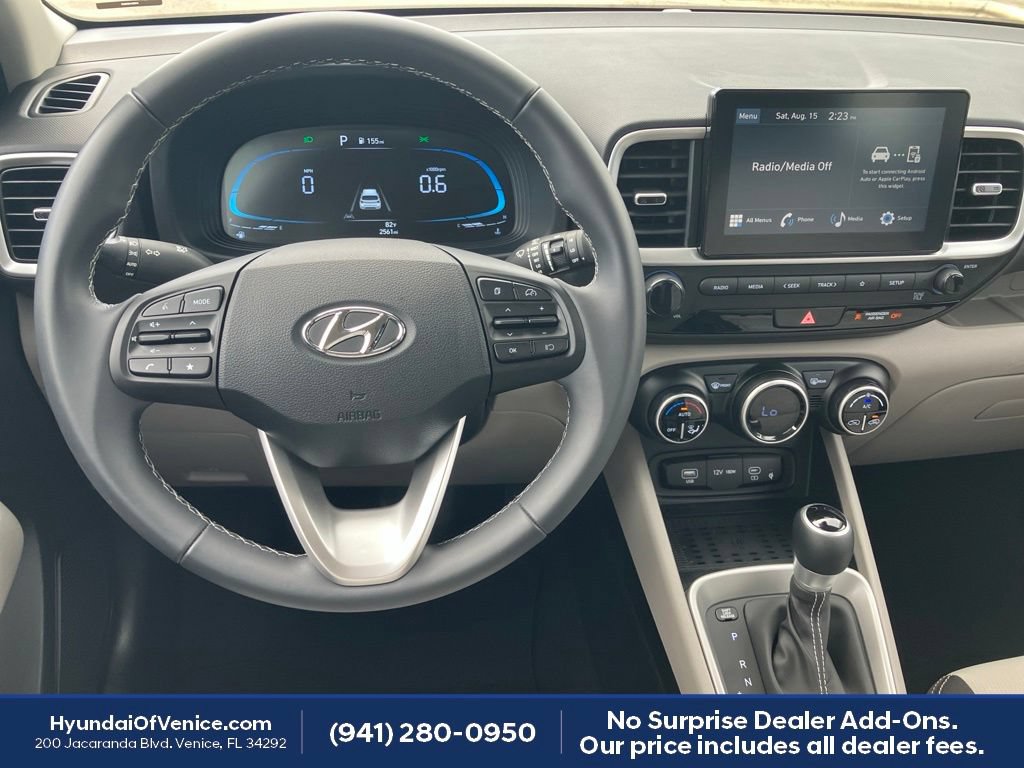 Used 2026 Hyundai Venue SEL FWD image 4