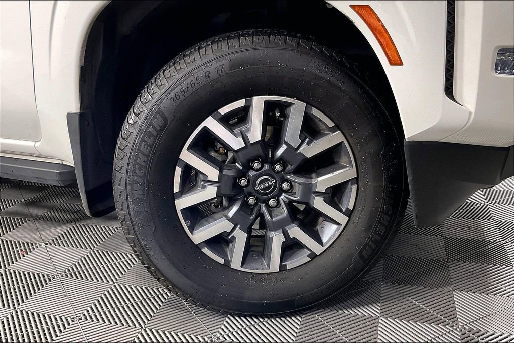 Used 2024 Nissan Frontier SL w/ Technology Package image 11