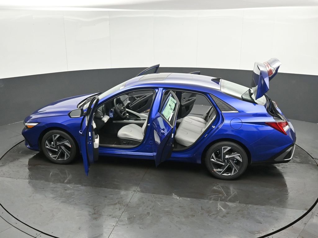 New 2026 Hyundai Elantra Limited image 54