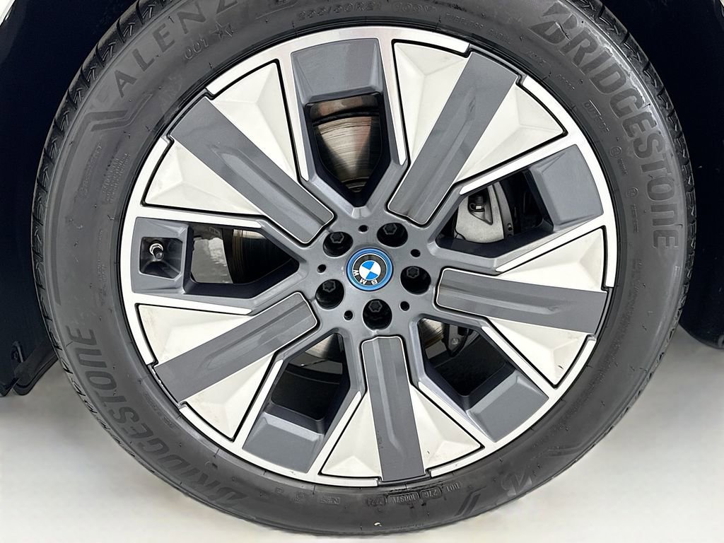 Certified 2024 BMW iX xDrive50 w/ Premium Package AWD/4WD image 28