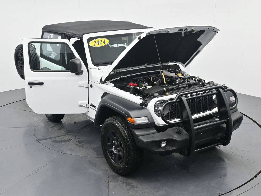 Used 2024 Jeep Wrangler Sport AWD/4WD image 36