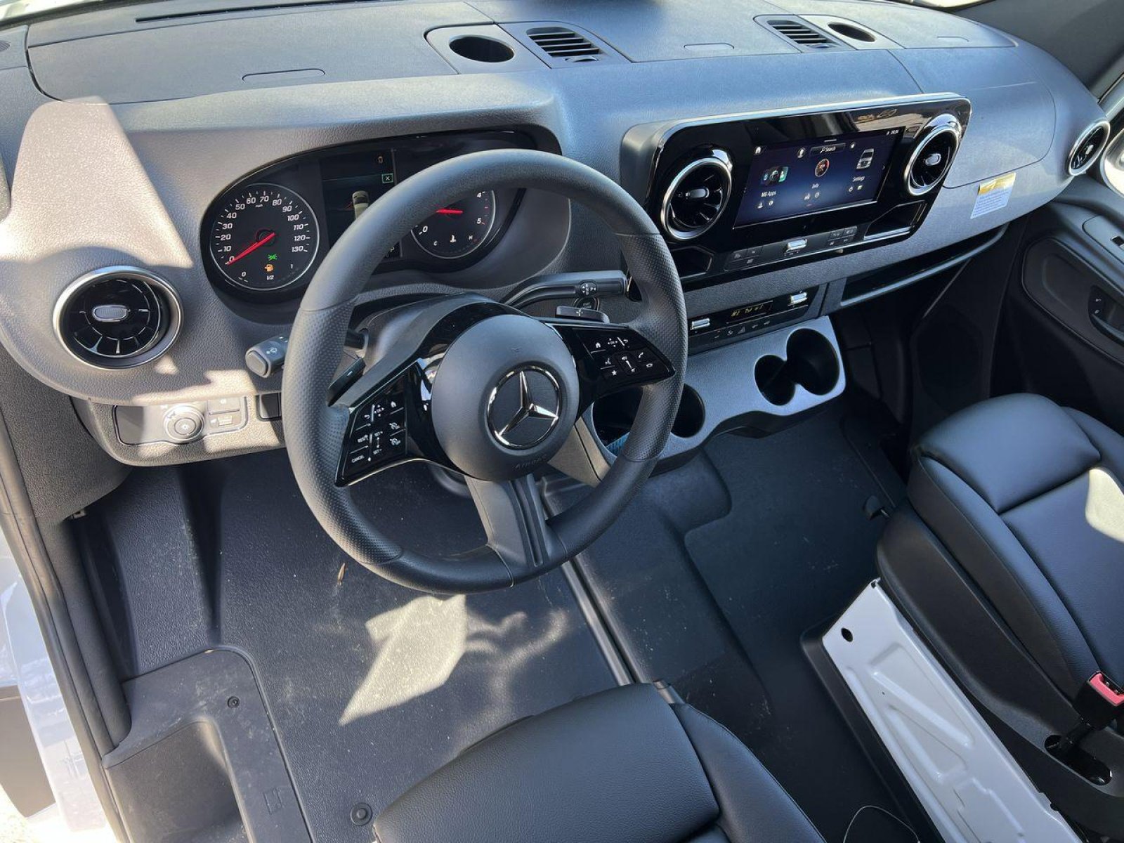 New 2025 Mercedes-Benz Sprinter 2500 image 21