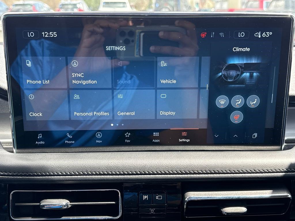 Used 2023 Lincoln Nautilus Reserve w/ Luxury Package image 31