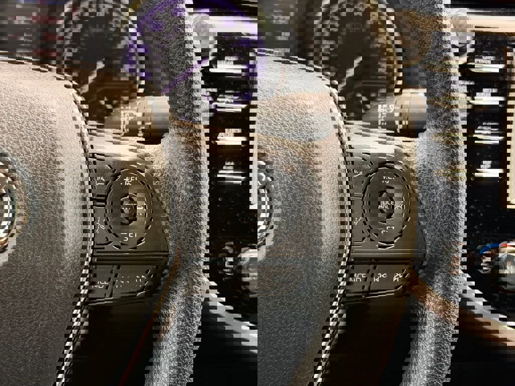 Used 2020 Toyota Camry LE FWD image 27