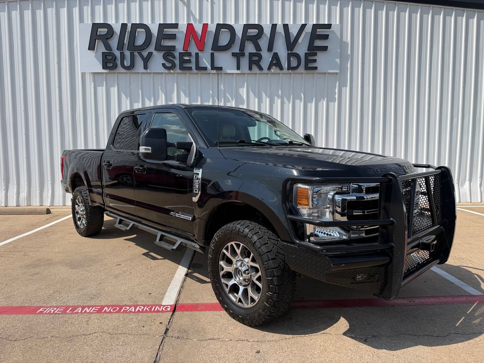 Used 2021 Ford F250 Lariat w/ FX4 Off-Road Package AWD/4WD image 9