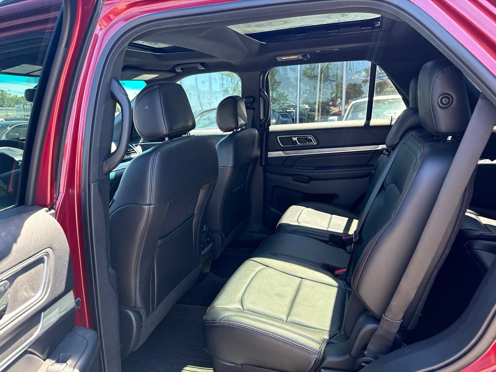 Used 2017 Ford Explorer Sport w/ Equipment Group 401A AWD/4WD image 12