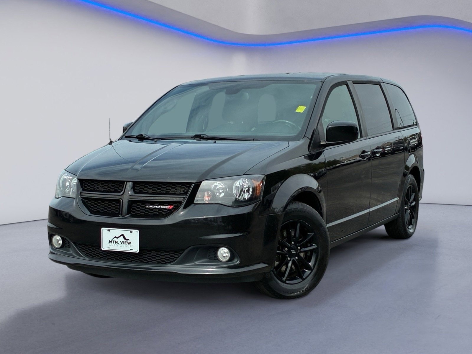 Used 2020 Dodge Grand Caravan GT FWD image 2