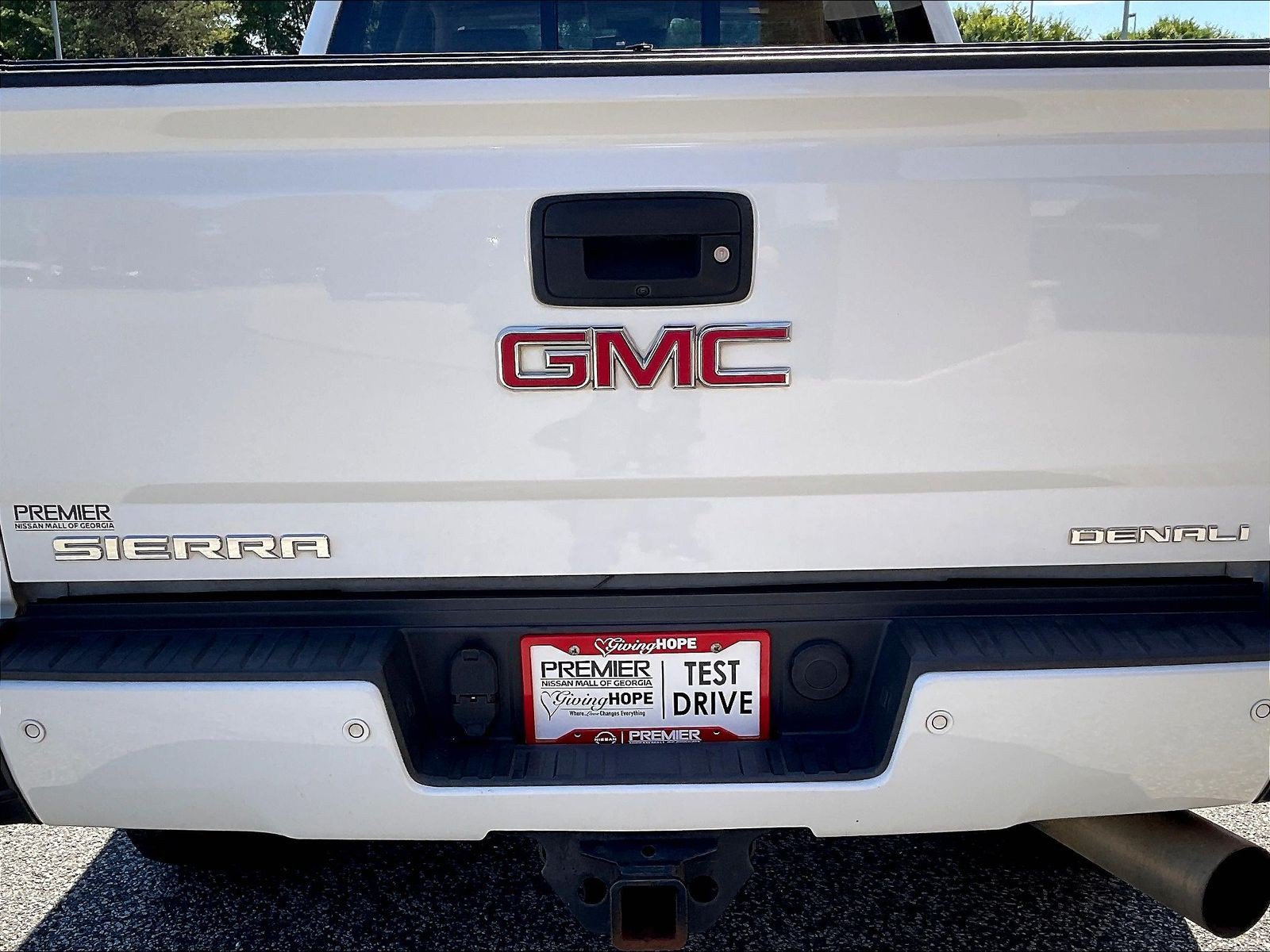 Used 2018 GMC Sierra 2500 Denali w/ Duramax Plus Package AWD/4WD image 27